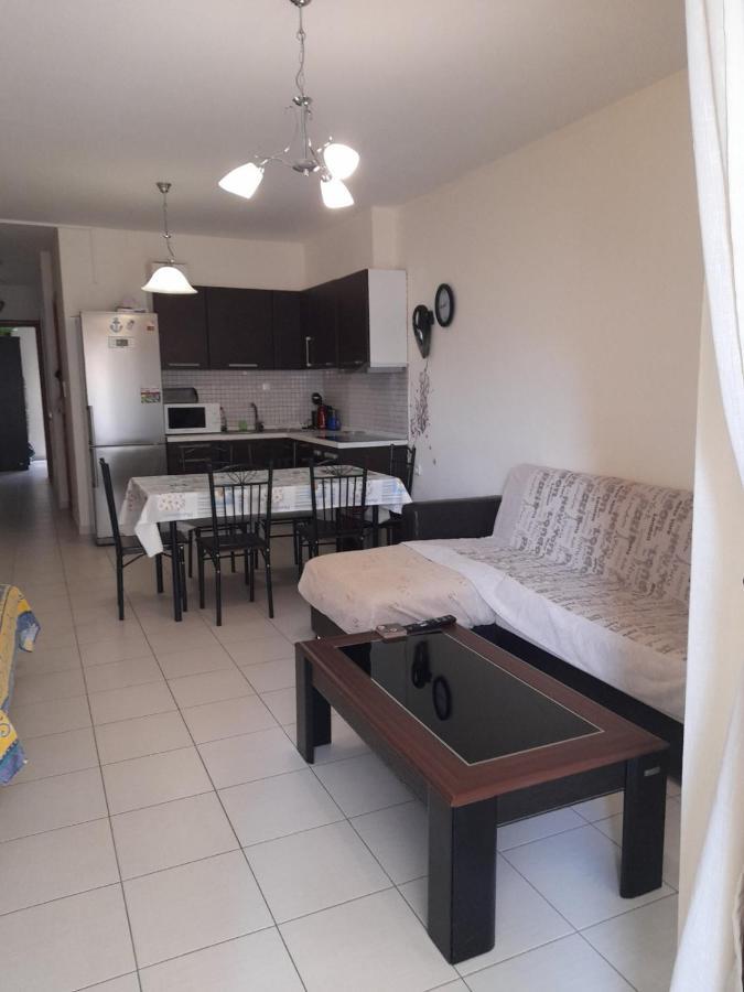 Christina Apartment Νεα Περαμοσ Néa Péramos Exterior foto