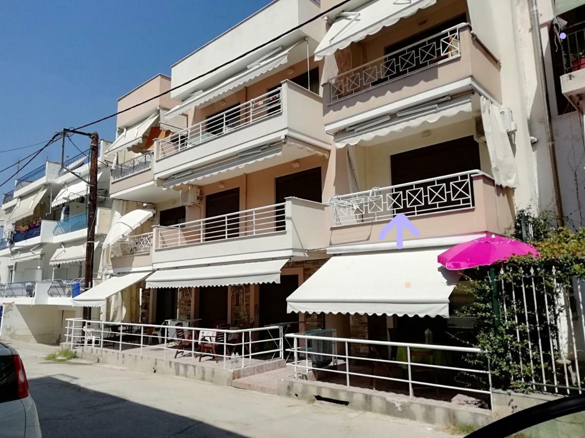 Christina Apartment Νεα Περαμοσ Néa Péramos Exterior foto