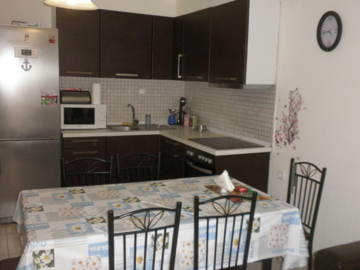 Christina Apartment Νεα Περαμοσ Néa Péramos Exterior foto